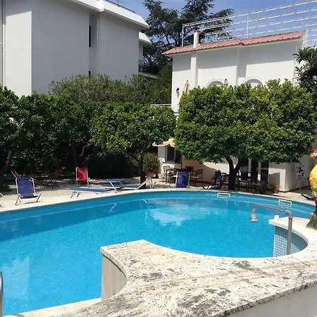 Sorrento Hotel